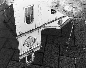 Guildhall Reflected, Faversham 2024. Qualité archive, impression d'art photographique (sans cadre.)