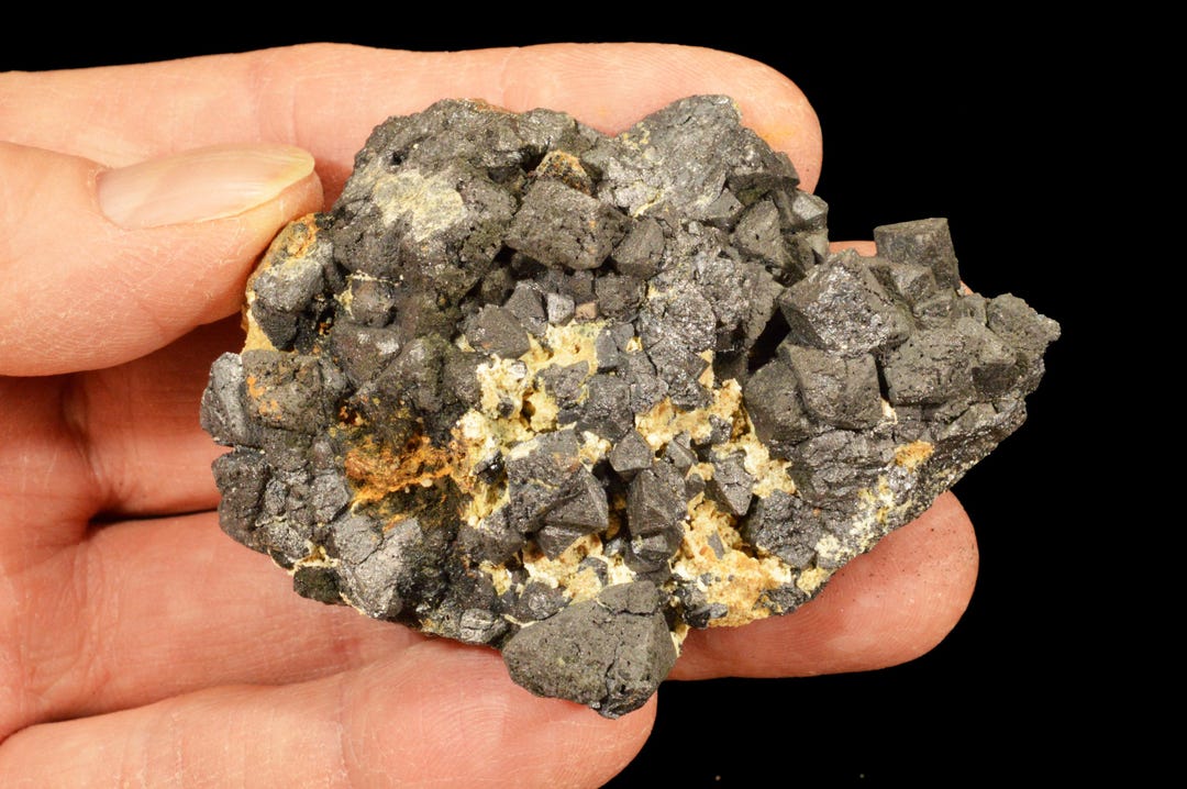 Magnetite Rough MAGNETITE OCTAHEDRAL Cluster 3