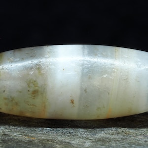 Ancient Indo-Tibetan banded agate dzi bead. 21 x 9 mm. 药师珠 Tribal, ethnic jewelry