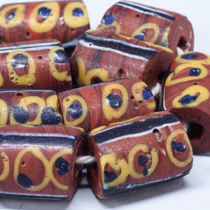 12 Antique Venetian millefiori glass trade beads. African trade. Tribal, ethnic jewelry