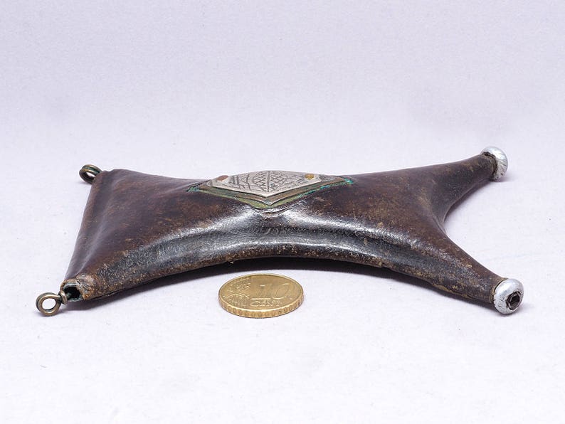 Tribal Antique silver /& leather \u201ckitab\u201d amulet pendant ethnic jewelry Mauritania