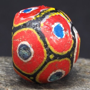 Antique Kiffa glass bead. ø 15 mm. Mauritania. Tribal, ethnic jewelry