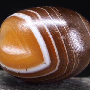 Ancient Indo-Tibetan banded agate Suleimani bead. 13 x 11 mm. 药师珠 Tribal, ethnic jewelry