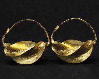 Brass Fulani earrings. ø 32 mm. Mali. Tribal, ethnic jewelry