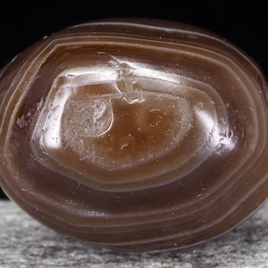 Ancient Indo-Tibetan banded agate Suleimani bead. 15 x 12 mm. 药师珠 Tribal, ethnic jewelry