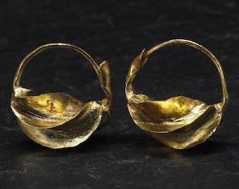 Brass Fulani earrings. Mali. ø 18 mm. Tribal, ethnic jewelry