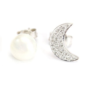 Diamond & Pearl Stud Earrings, Diamond Moon Unique Stud Earrings, 14K Solid Gold, Pearl Earrings, Moon and Pearl Diamond Stud Earrings image 2