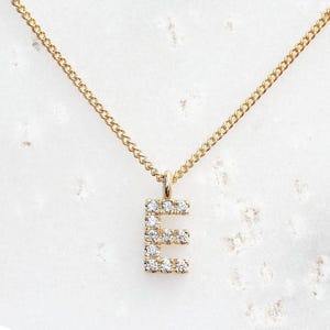 Colar de diamante inicial, presente personalizado, colar de ouro 14K com nome, colar de letras, presente personalizado para namorados, presente para novas mães
