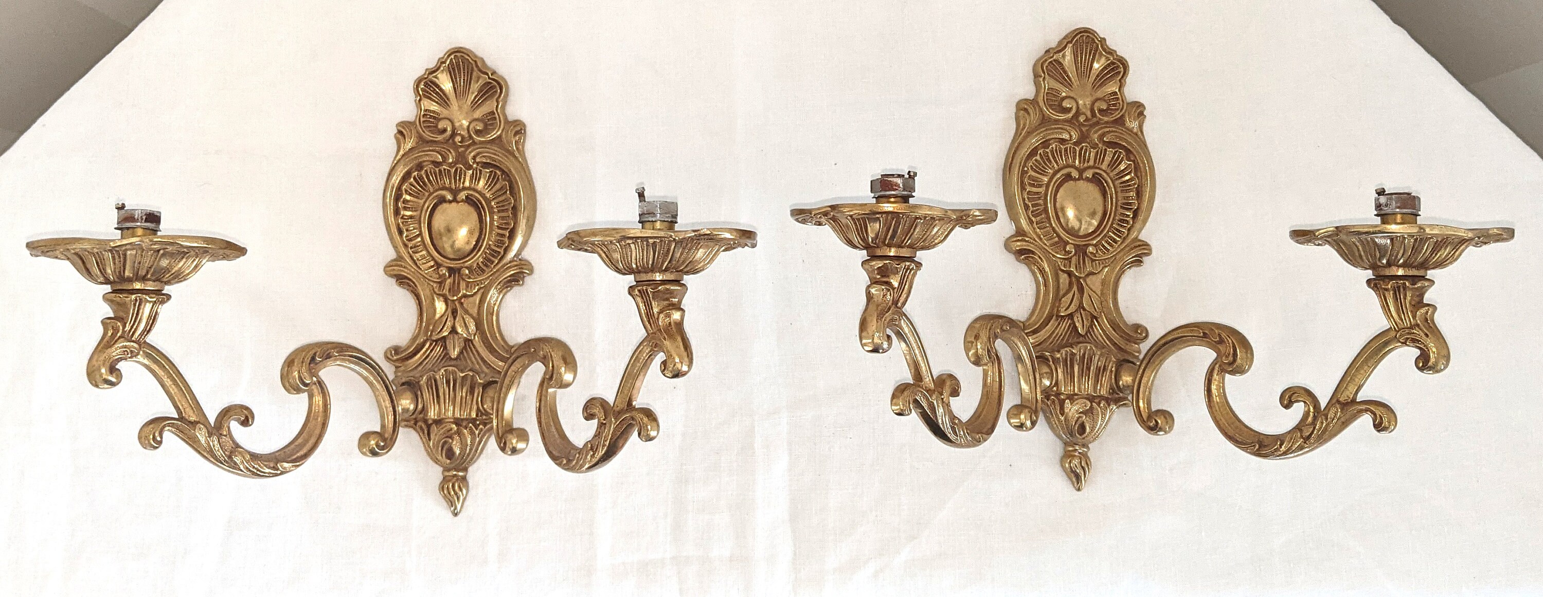 Paire de Sconces Muraux Rococo Style et Acanthus Leaf Scroll. Luminations Murales. Vintage Français 