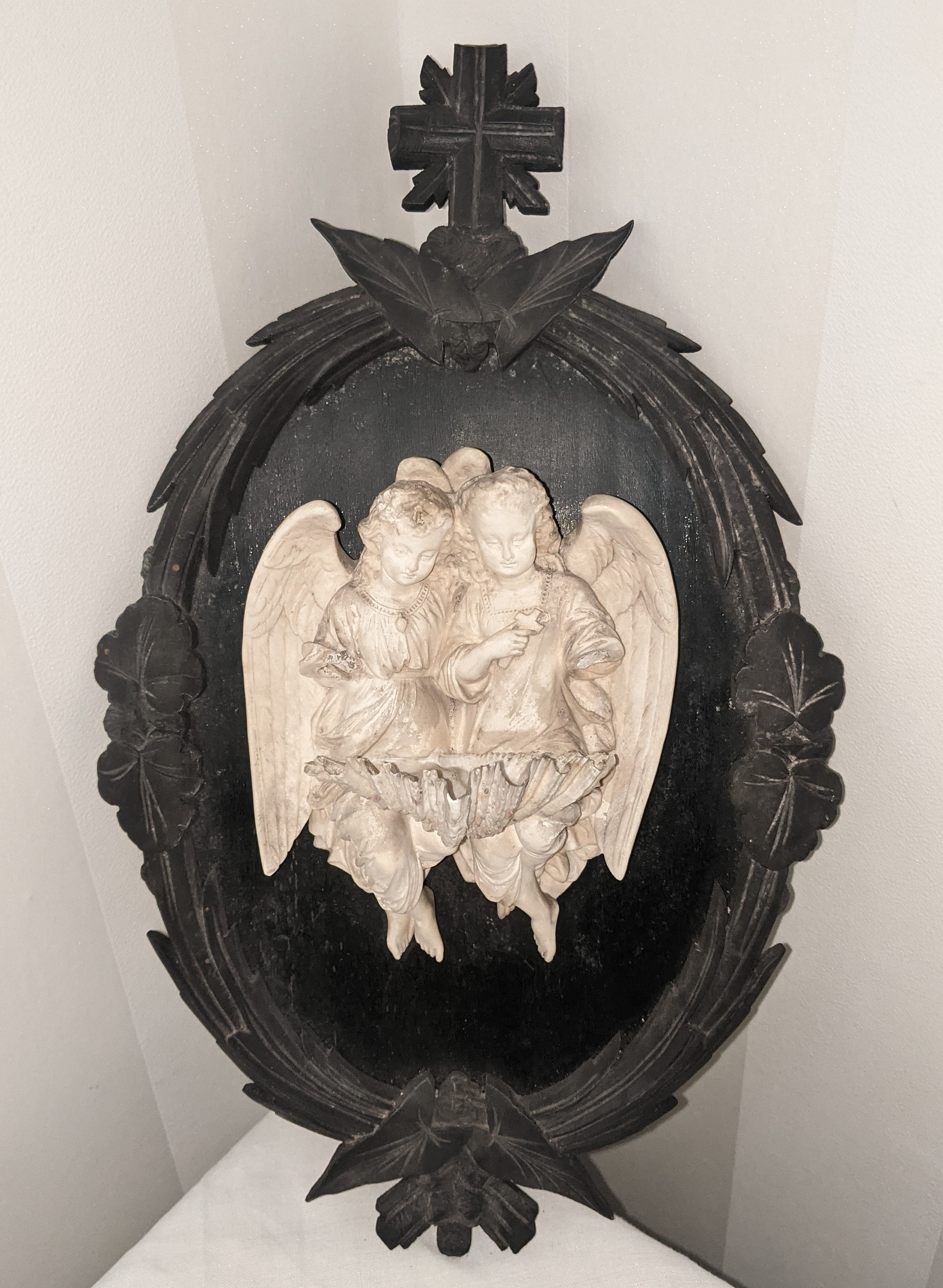 Rare Milieu à La Fin Des Années 1800 Antique Français Meerchaum Benetier Deux Anges Tenant Une Coqui