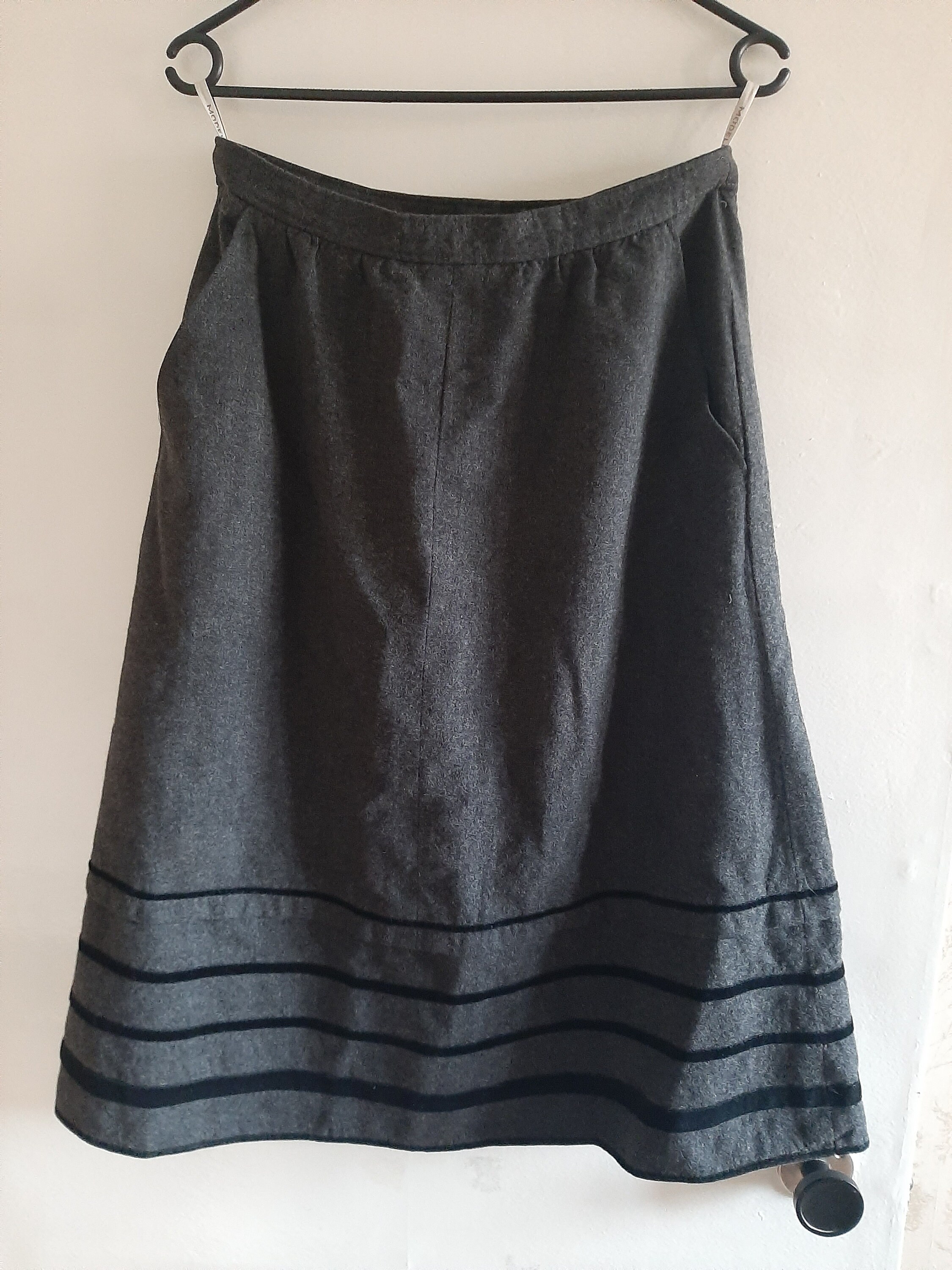 Barco Sports 100% Pure New Wool Size S Winter Nordic Scandinavian Boho Skirt