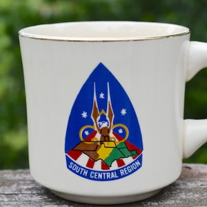 Boy Scout Coffee Mug. South Central Region. Boy Scouts of America. BSA.  Red White Blue Yellow Green. Gold Trim.  VCMS197
