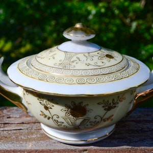 Noritake Large Gold & Yellow Moriage Sugar Bowl.  2 Handle with Lid.  Fine China. Made in Japan. - VCMS114