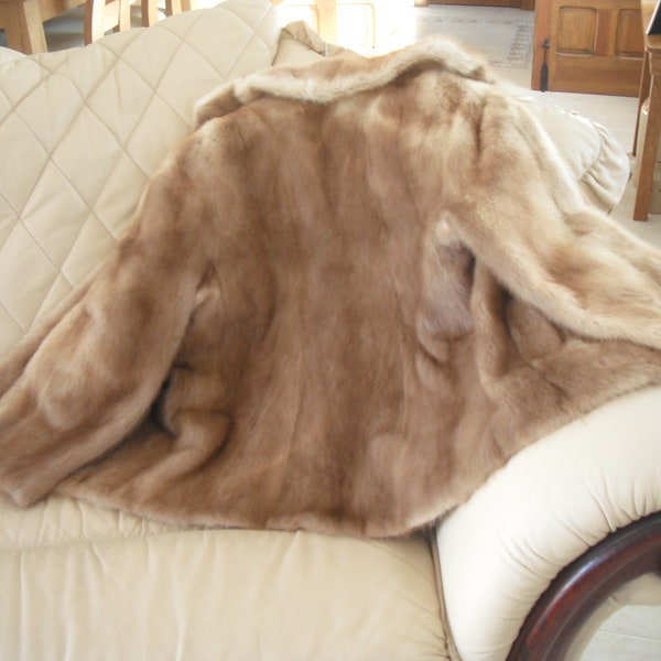 Cream Honey Mink Fur Jacket...Very Sweet 1950s...Very Chic/Snazzy...Christmas Parties/Weddings..and Casual days out.Very Wearable today.