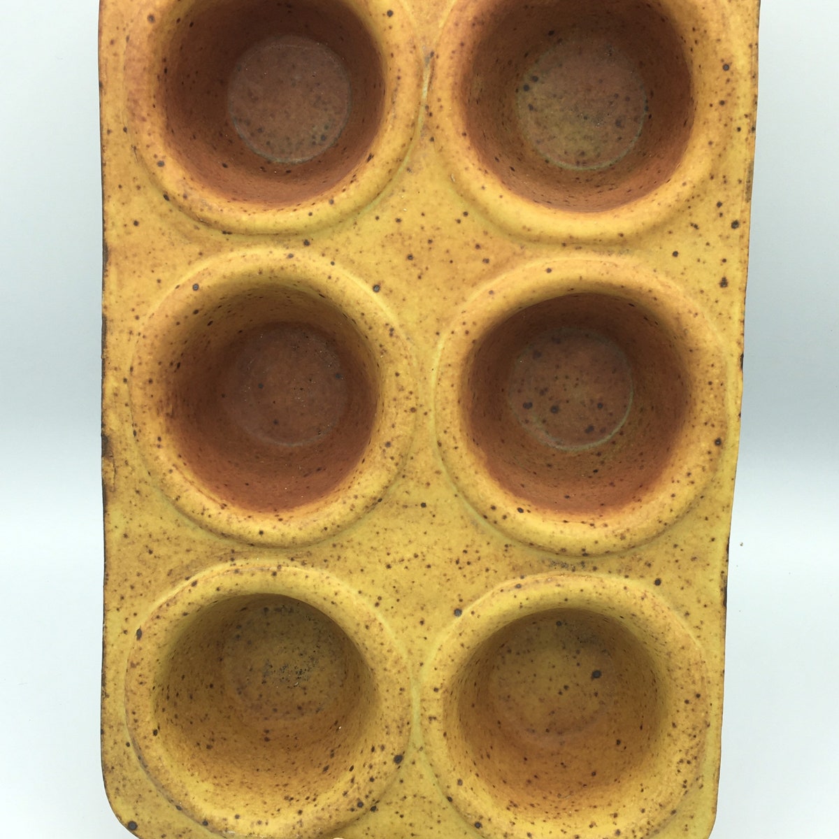 Yellow Mufffin Pan