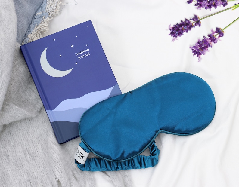 100% Mulberry Silk Sleep Mask Gift Set With Bedtime Journal Notebook Eye Mask Night Journal Reflection Evening Ritual Self Care BLUE MASK + JOURNAL