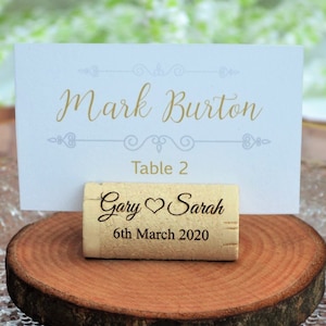 Personalized wine cork place card holder, Wedding card holder, table decor • AA038