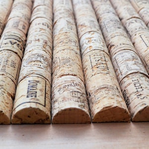 Natural cork halves, natural wine corks, vintage wine corks used for different crafts, for decorative cork board and cork coasters. Ideal to make a gift for your loved ones