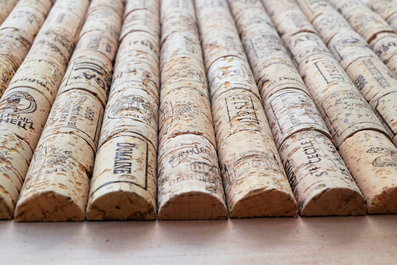 Natural cork halves, natural wine corks, vintage wine corks used for different crafts, for decorative cork board and cork coasters. Ideal to make a gift for your loved ones