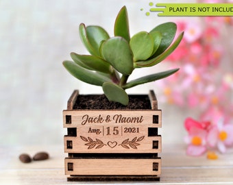 Personalized Mini pot for succulent wedding favors - rustic wedding favors