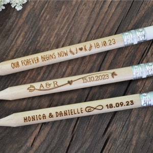 Bomboniere per matrimonio, matite di legno rustiche personalizzate e incise per matrimonio. Idee uniche per bomboniere per sacchetti porta bomboniere • AA078