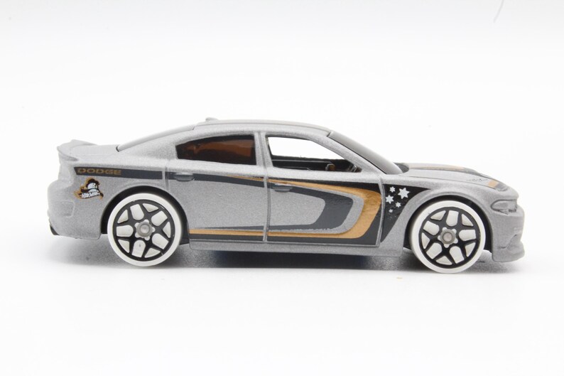 2015 Dodge Charger SRT Custom 164 Scale Toy Car Fidget Keychain or Bag