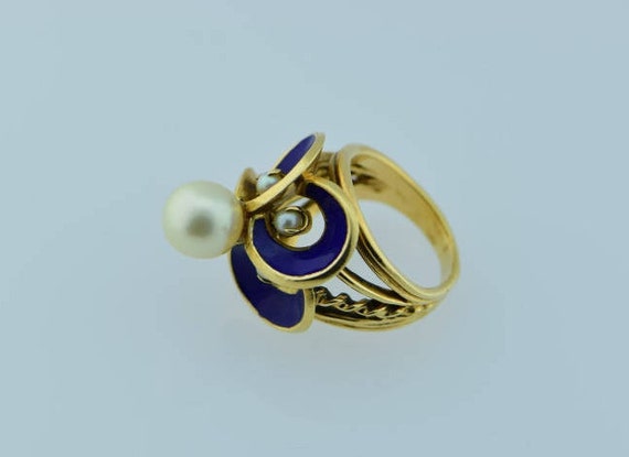 14K Yellow Gold  Pearl and Enamel Ring, Size 5.5 - image 2