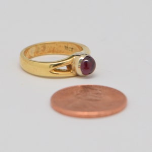 18K Yellow Gold Ruby Cabochon Ring Circa 1970, size 4 image 5