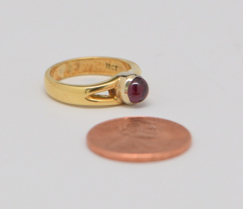 18K Yellow Gold Ruby Cabochon Ring Circa 1970, size 4 image 5