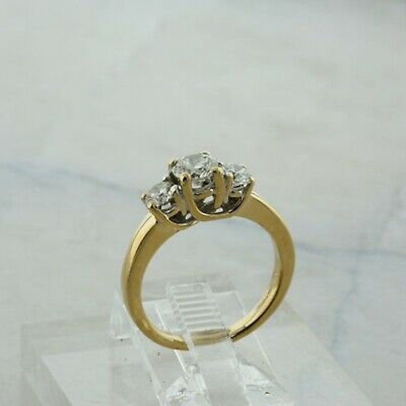 14K Yellow Gold 3 Stone 1 ct tw Diamond Ring Size… - image 3