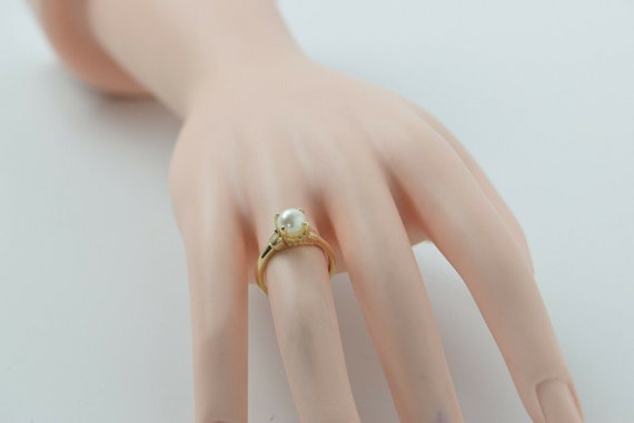 10K Yellow Gold Cultured Pearl Ring, 7mm White Pe… - image 2