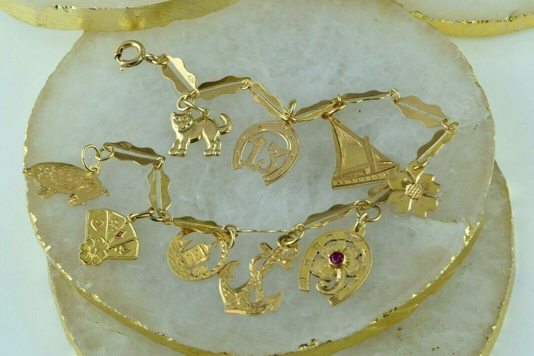 Vintage 18K YG Handmade Maritime & Luck Charm Bracelet 8.5