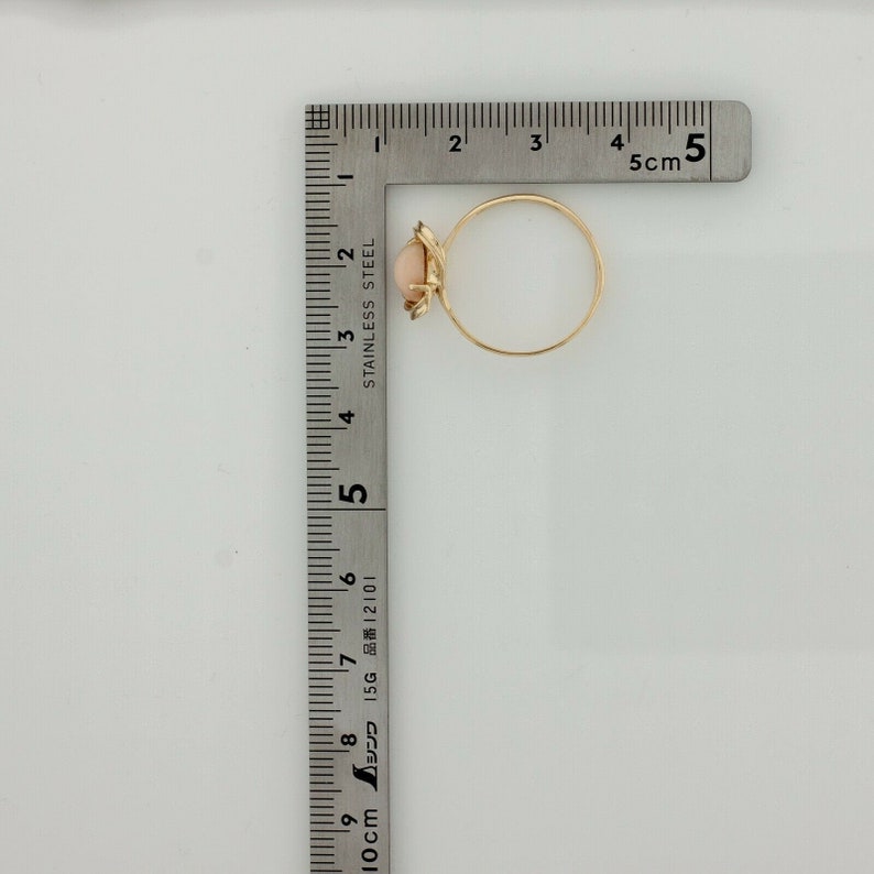 14K Yellow Gold Coral Ring Size 8.5