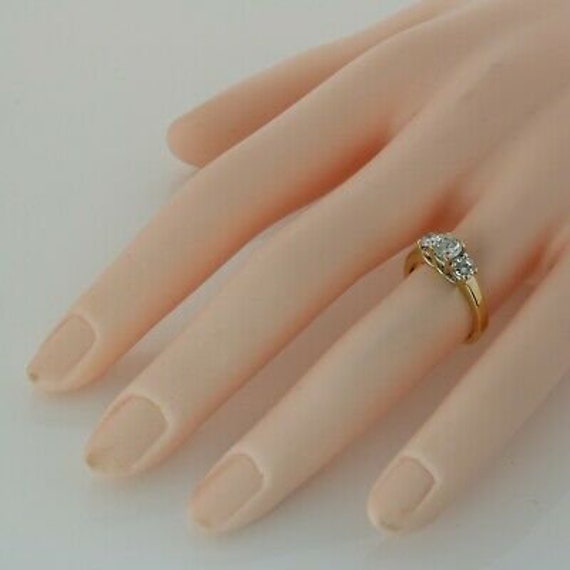 14K Yellow Gold 3 Stone 1 ct tw Diamond Ring Size… - image 2