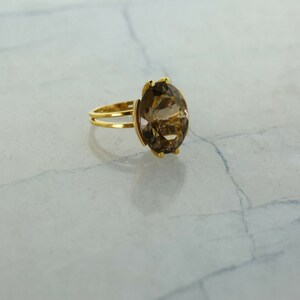 14K Yellow Gold and Brown Topaz Ring Size 7.25