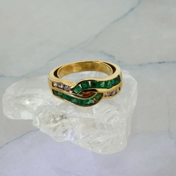 14K Yellow Gold Emeralds and Diamonds Ring Swirl … - image 1