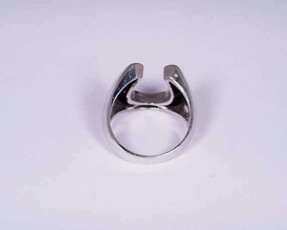 14K White Gold Horseshoe Shaped Diamond Ring, siz… - image 4