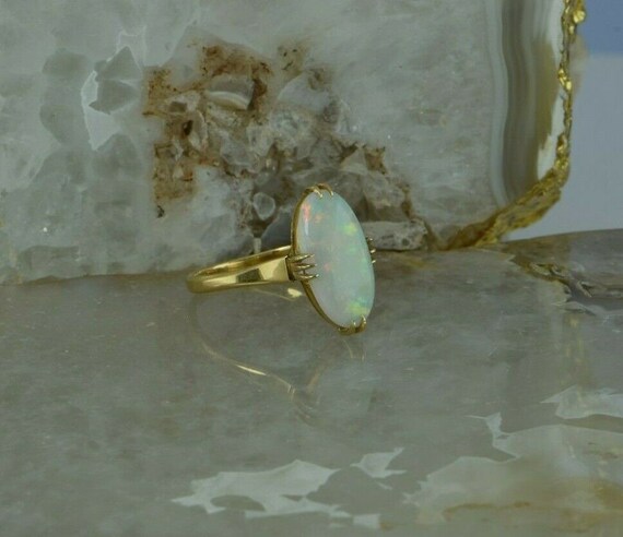 Vintage 18K Yellow Gold White Opal Cabochon Ring … - image 1
