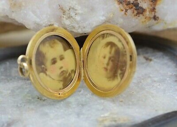 14K Yellow Gold (Tested) Round Double Locket w/ 2… - image 1
