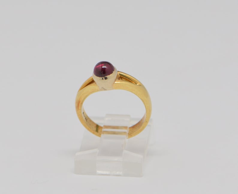 18K Yellow Gold Ruby Cabochon Ring Circa 1970, size 4 image 1