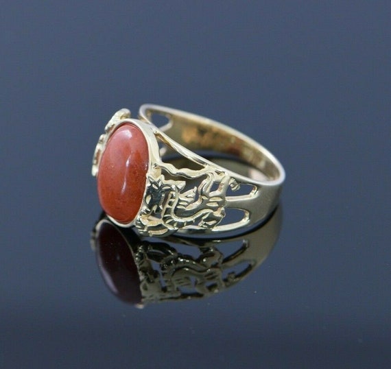 14K YG Red Jade Cabochon Ring, Carved Dragon on E… - image 5