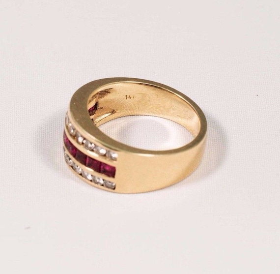 14K Yellow Gold Ladys Ring w 3 Rows of Diamond an… - image 5