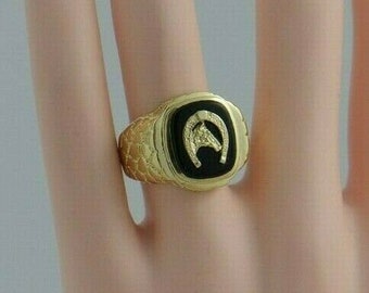 14K Yellow Gold Black Onyx Horse Ring Circa 1970 Size - Etsy 14K Yellow Gold Black Onyx Horse Ring Circa 1970 Size - Etsy
