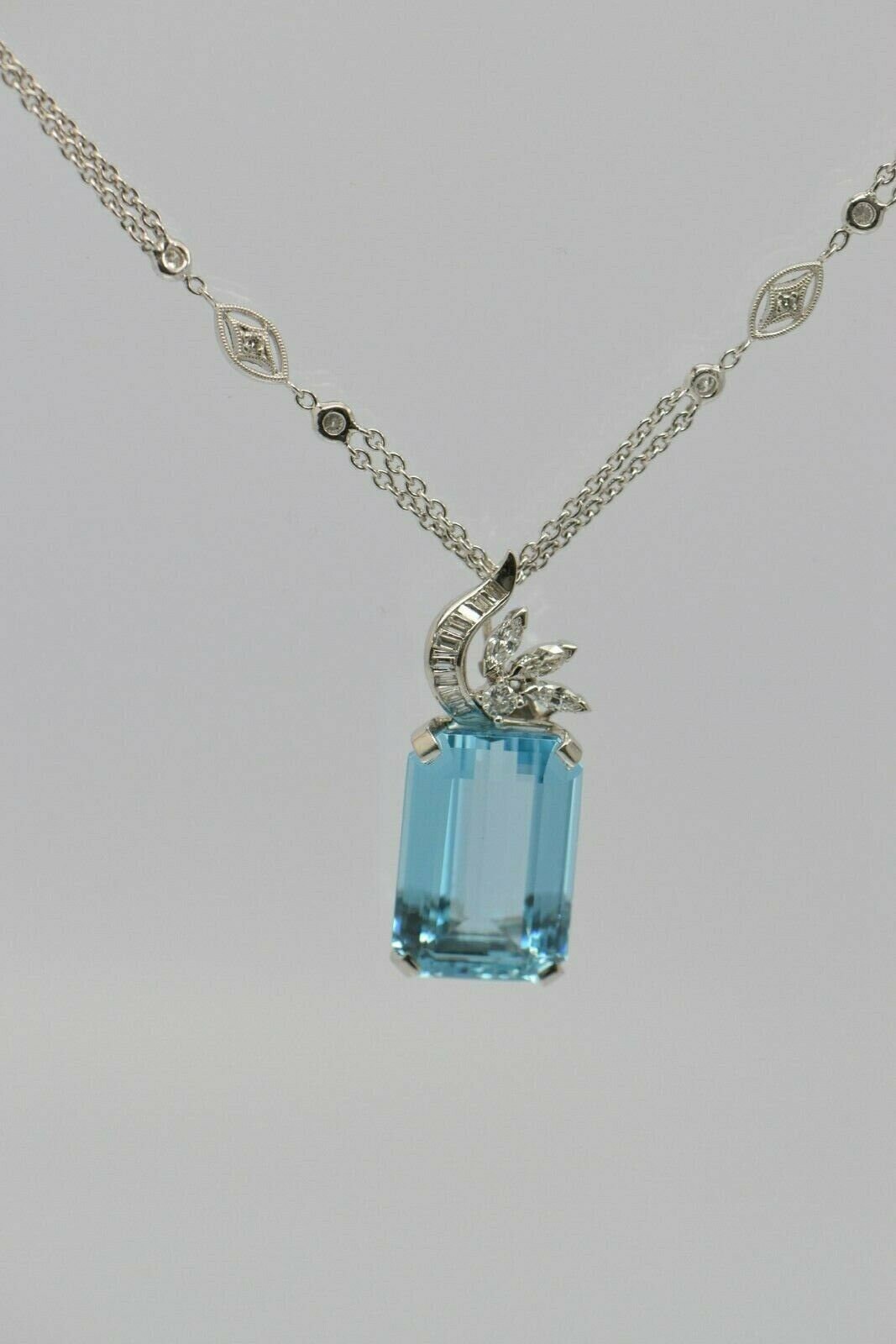 Tiffany Platinum Aquamarine Pendant Diamond Necklace Platinum
