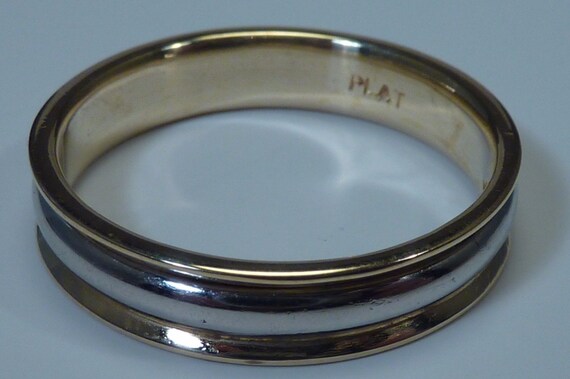 Platinum and 18K Yellow Gold wedding Band, size 1… - image 1
