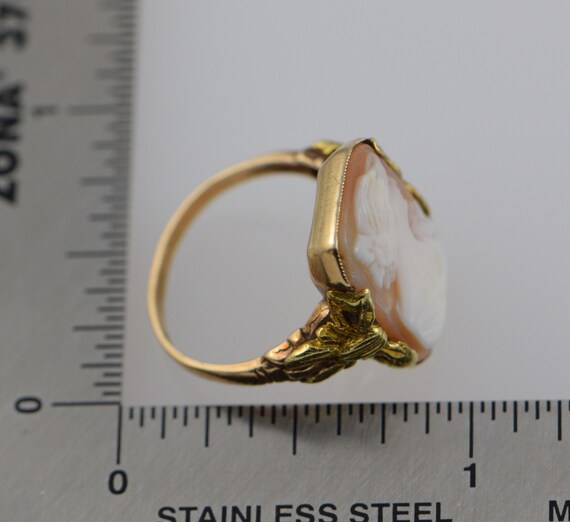 10K Yellow Gold Octagonal Shell Cameo Ring Circa … - image 8