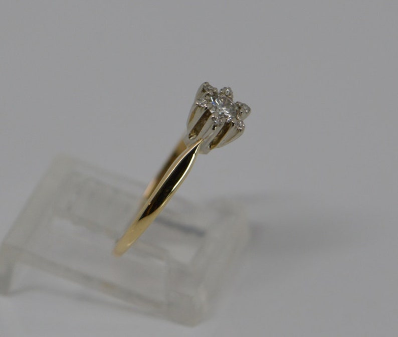 18K Yellow Gold Diamond Sunburst Ring Circa 1960, size 4.25 image 6