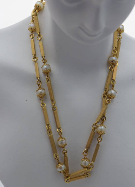 18K Yellow Gold Square Rod and Pearl Set Linked Ne