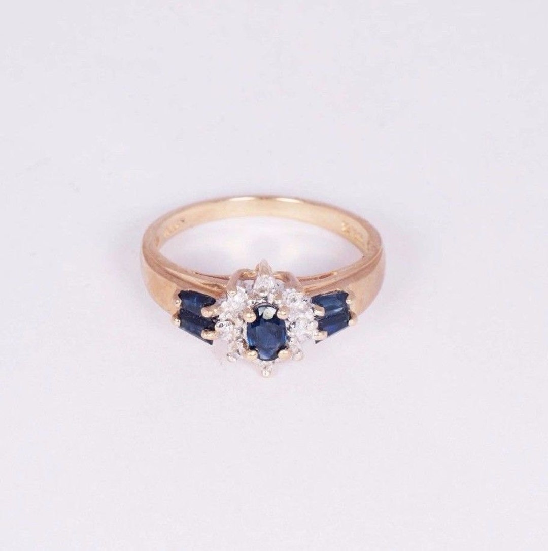 10K Yellow Gold Sapphire and Diamond Chip Ring, Size 6.5 - Etsy