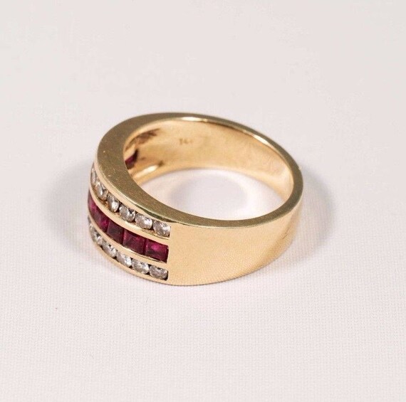 14K Yellow Gold Ladys Ring w 3 Rows of Diamond an… - image 2